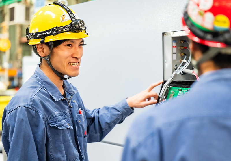 集塵機の設計業務の様子