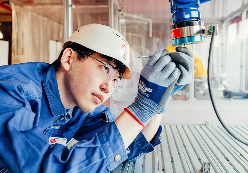 仕事風景 機械の調整